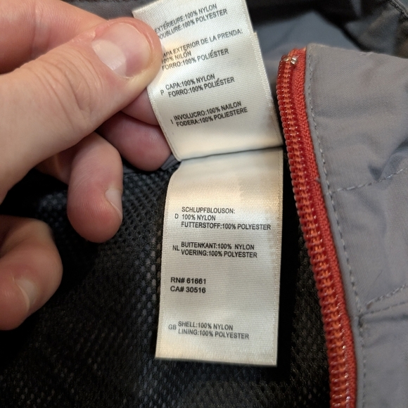 The North Face Hydrenalite Boys L Red and Gray Jacket - Picture 5 of 10